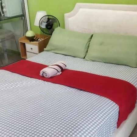 Sm Bicutan Rooms By M Manila Esterno foto